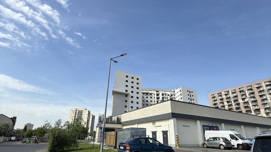 AP 2 CAM.  / ESTE SITUAT LANGA GALERIILE COMERCIALE AUCHAN! - Poză 2