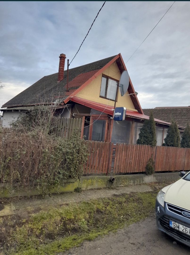 Vand casa cu grajd si teren in Satu Mare Com Craidorolot Jud Satu Mare 2 - Poză 6