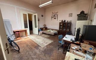 Casa in centrul orasului (Bulevardul cetatii) - Poză 2