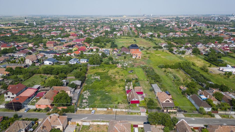 Teren intravilan cu PUZ, construcții individuale - Poză 3