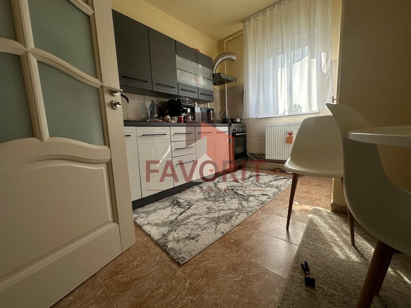 3 camere | centrala proprie | etaj intermediar | mobilat si utilat | - Poză 4