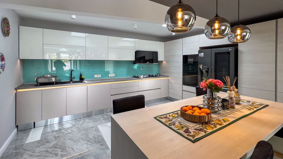 Ready to move  |  Vila premium cu piscina și jacuzzi încălzite - Poză 25