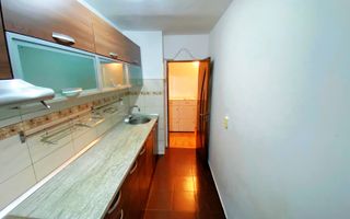 Apartament 3 camere Craiovita, etaj 3, teava de gaze - Poză 4
