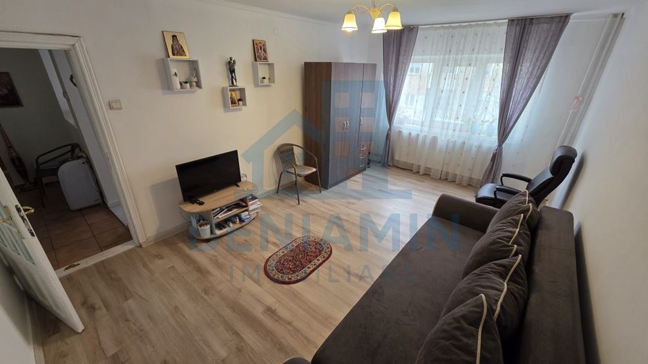 Apartament-Doua-Camere-Decomandat-1Mai-Etaj 2 - Poză 1