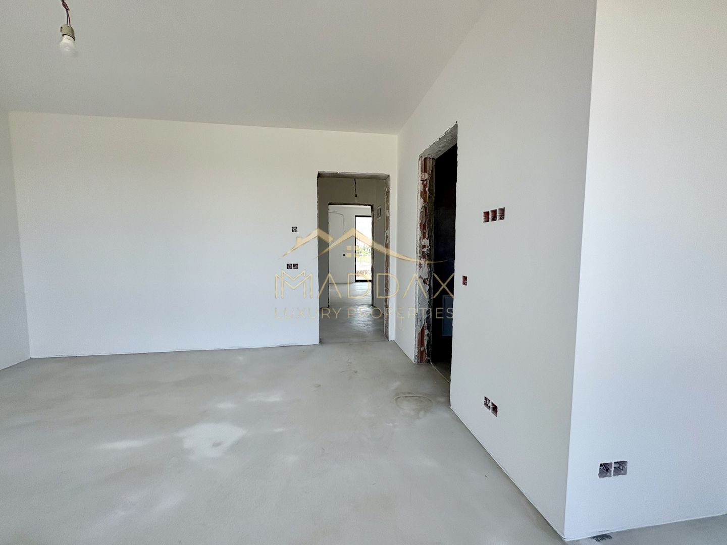 Vila Premium cu 6 camere Tunari  P+1+M ~ Exclusivitate - Poză 44