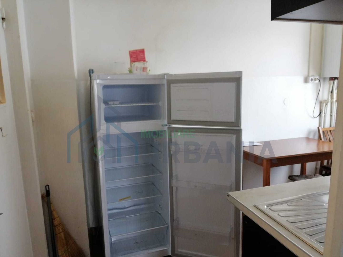 Apartament 2 camere decomandat, Alexandru cel Bun, mobilat, utilat, cu lift - Poză 4