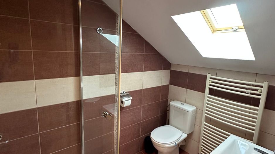 Casa Parter + Mansarda în Braytim - Poză 34
