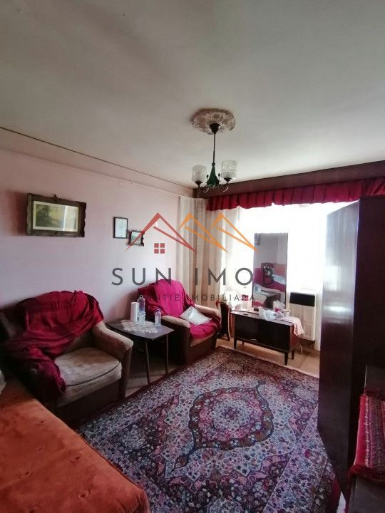 Garsoniera decomandata, 27 mp utili, zona centrala, Campina, Prahova - Poză 1