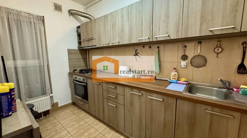 Rasarit de Soare, et8/11, Auchan Titan, disponibil imediat - Poză 5