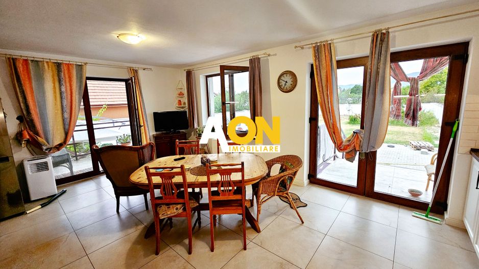 Casa D+P+1E, 6 camere, 1024 mp teren, Barabant - Poză 9