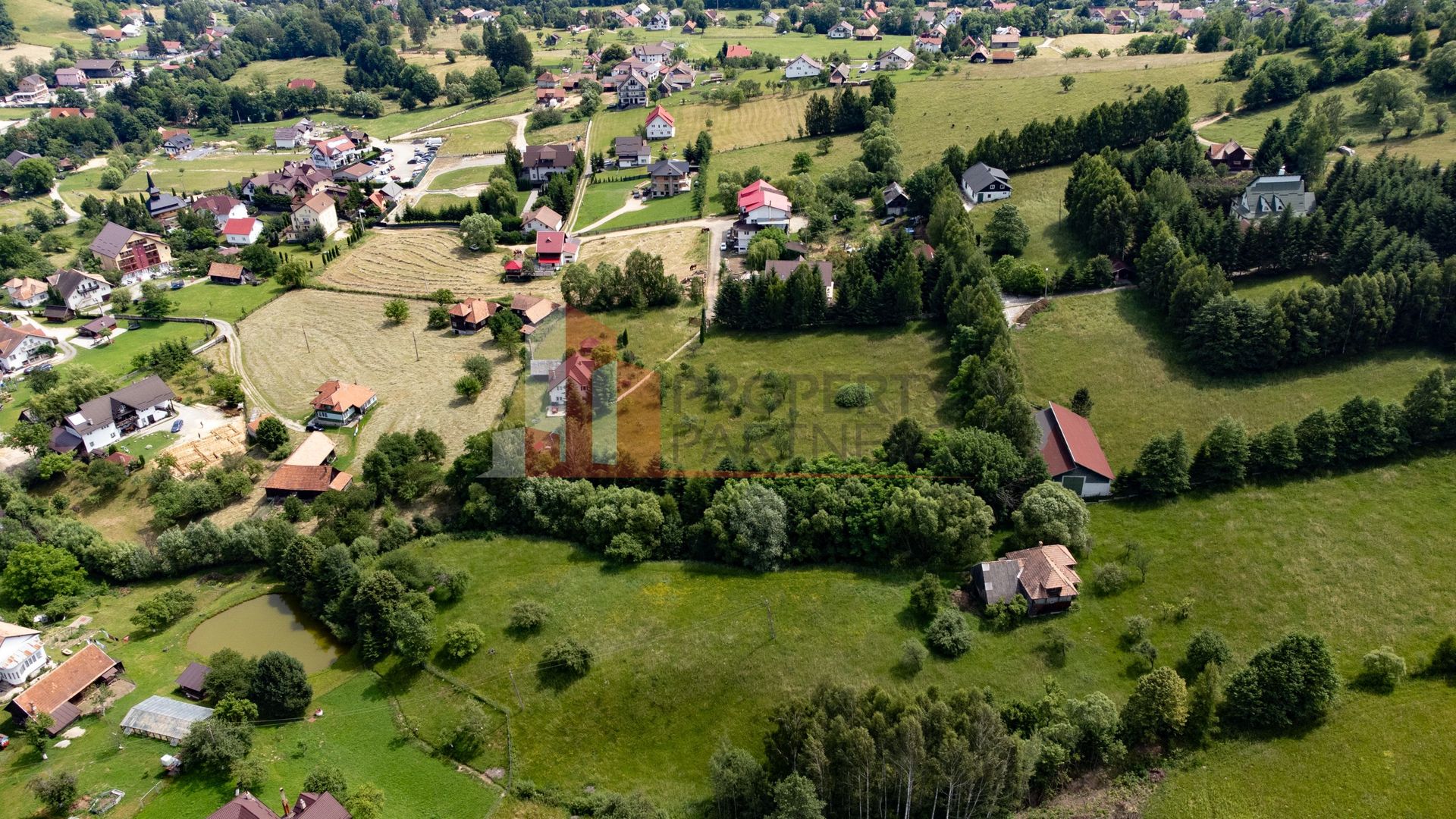 Teren intravilan Bran 2.772 mp | Vedere Piatra Craiului | Potrivit pentru cabane - Poză 5