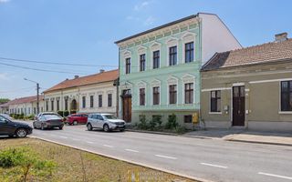 Etaj casă central Arad, 201 mp utili, intrare separată, pod propriu - Poză 1