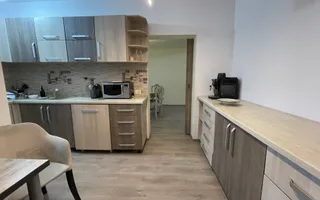Casa moderna P+1E,spatioasa,teren 700 mp in Sacalaz - Poză 12