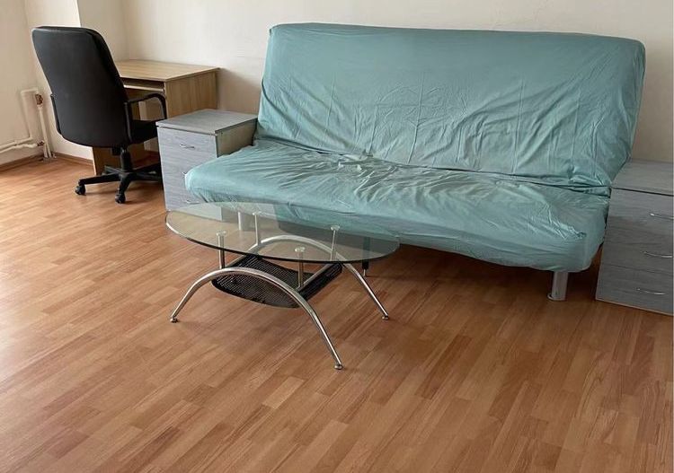 Ocazie! Proprietar direct!3camere de vânzare Decebal București - Poză 2