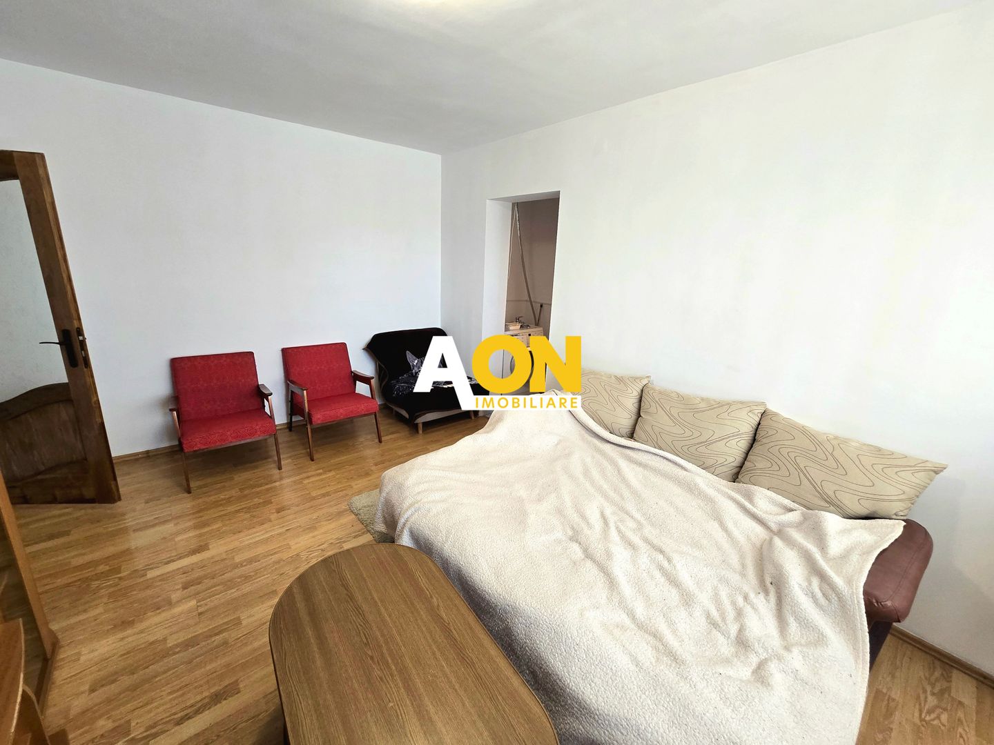 Apartament cu 2 Camere, Complet Mobilat, Zona Cetate - Poză 2