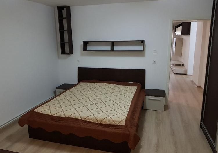 apartament vanzare 2 camere Lipovei - Poză 3