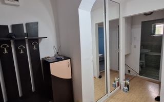 Apartament 2 camere DECOMANDAT etaj 2/4 de vanzare zona Billa - Poză 4