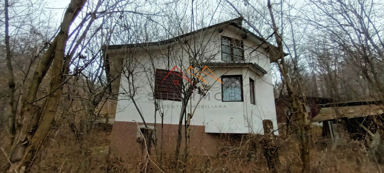 Casa de vacanta, 3 camere, P+M, 51 mp utili, teren 614 mp,Cornu de Jos - Poză 1