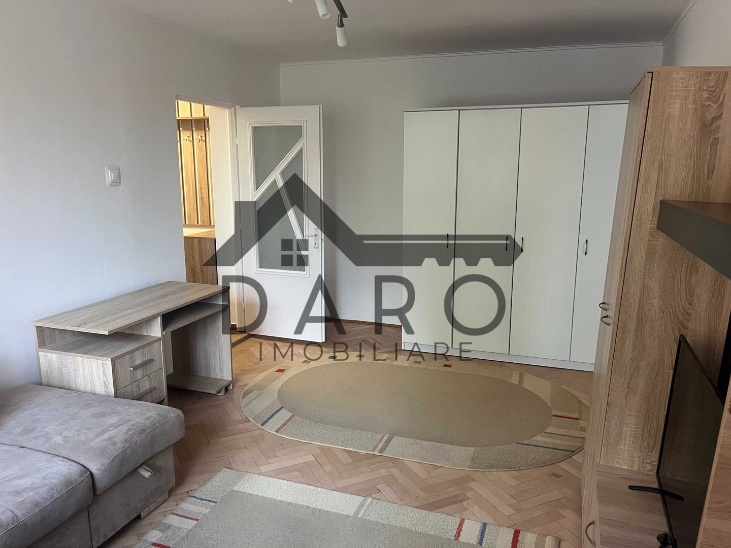 De inchiriat apartament 2 camere Cornisa - Poză 5