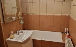 Vând apartament 3 camere - Poză 3