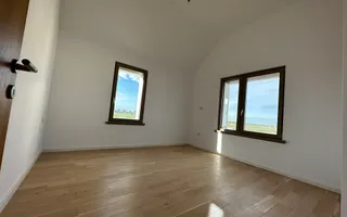 Casa cu 5 camere - Dumbravita - Poză 17