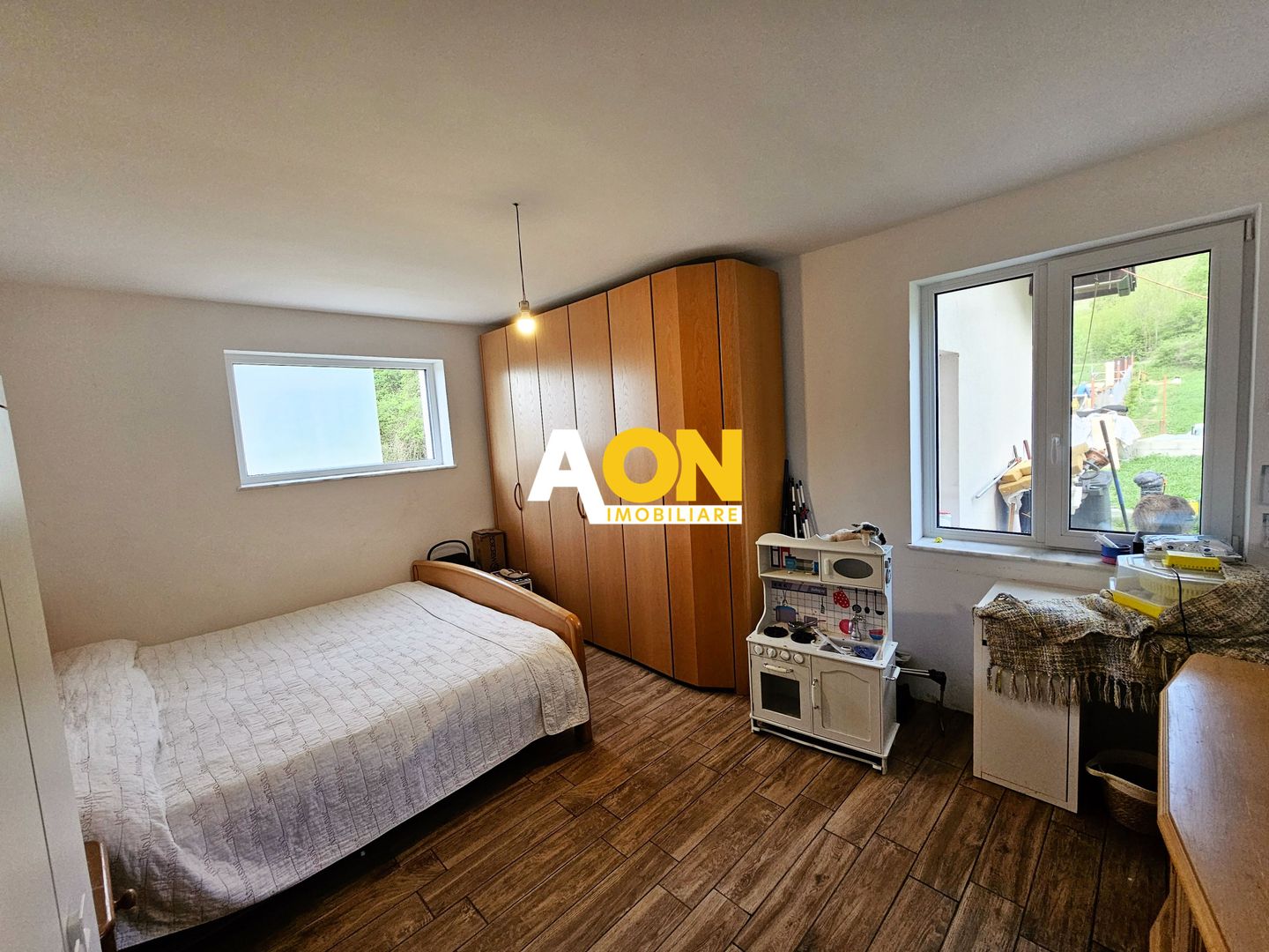 Casa noua, 6 camere, 2763 mp teren, comuna Vintu de Jos - Poză 13