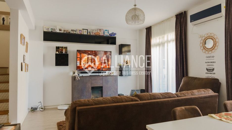 PALAZU MARE -  Vila Duplex cu 4 Camere, Panorama Superba si Curte Amenajata - Poză 22