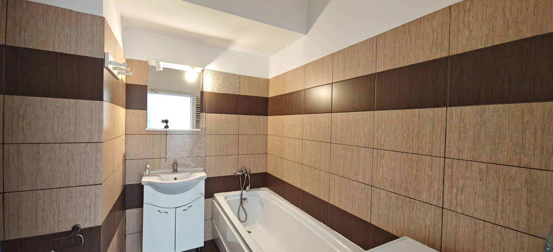 Vanzare apartament doua camere+parcare, Berceni-Oltenitei - Poză 9