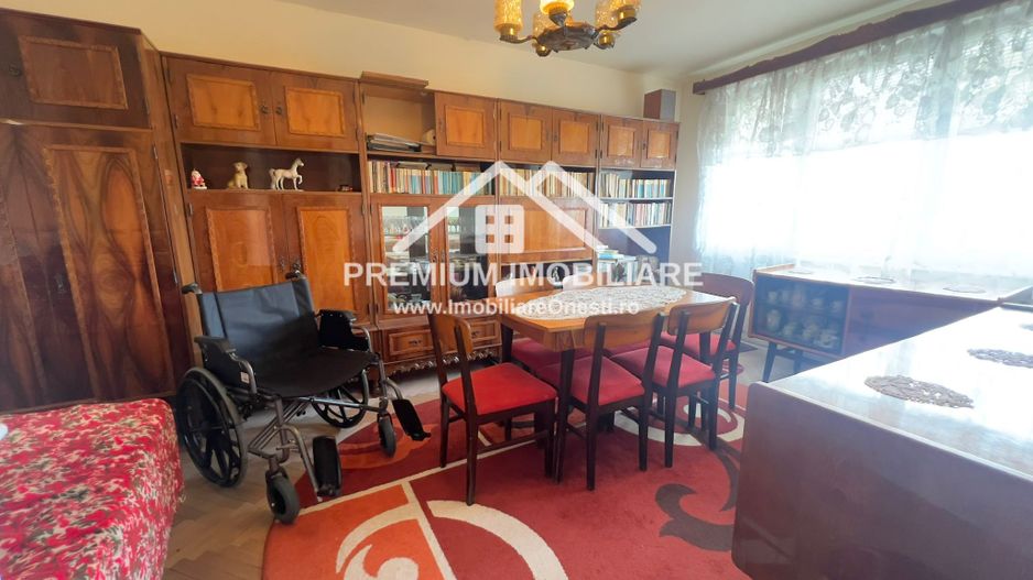 Apartament cu 3 camere decomandat - Poză 4