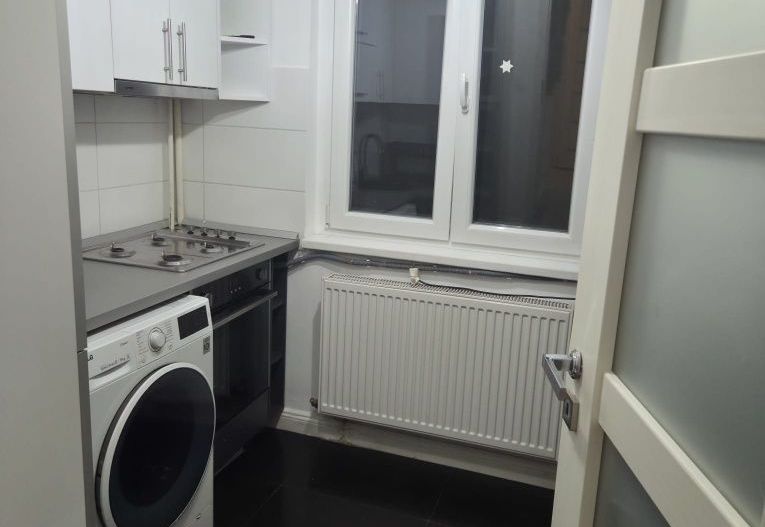 Garsoniera moderna, centrala proprie, AC, 8 min metrou - Poză 4