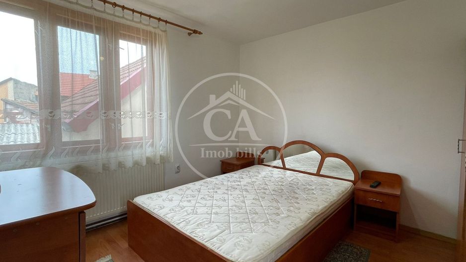 Casa de vânzare cu 8 camere de tip P+E+M in zona Rogerius, Oradea - Poză 19