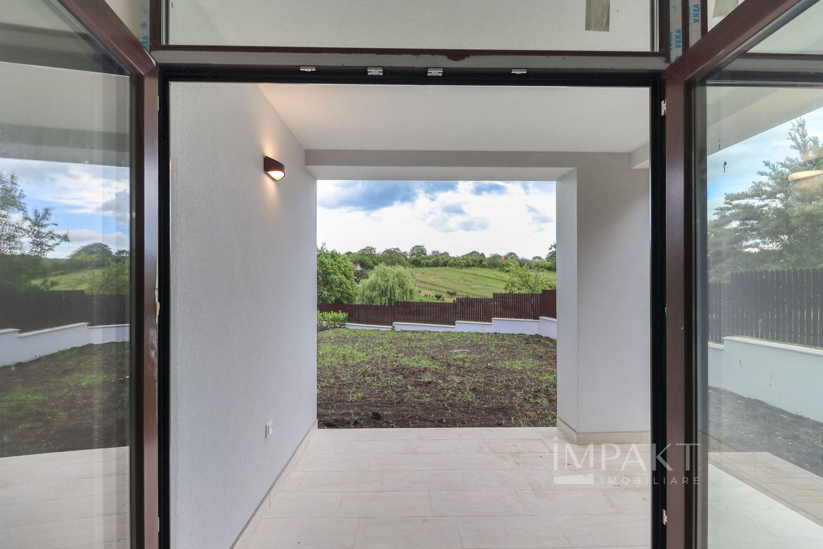 Case cuplate 5 camere si teren de 700 m2 in Feleacu - Poză 11