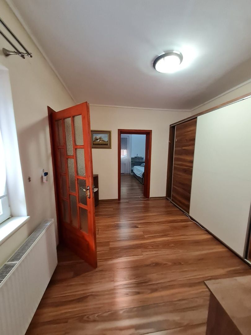 Casa cocheta zona Lipovei - Poză 20