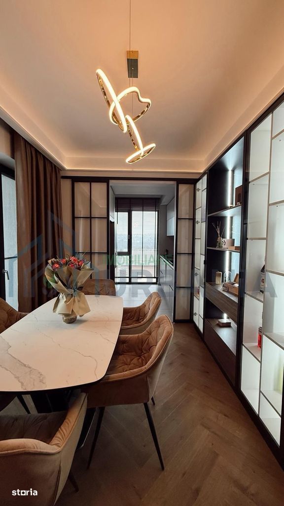 Apartament 3 camere în Copou - Poză 1