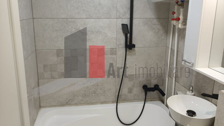 Vânzare apartament 3 camere Șos. Giurgiului - Colegiul Energetic - Poză 2