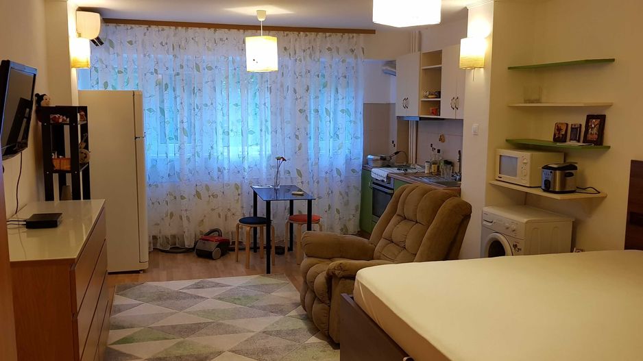 Garsoniera confort 1, zona Delfinului - Poză 1