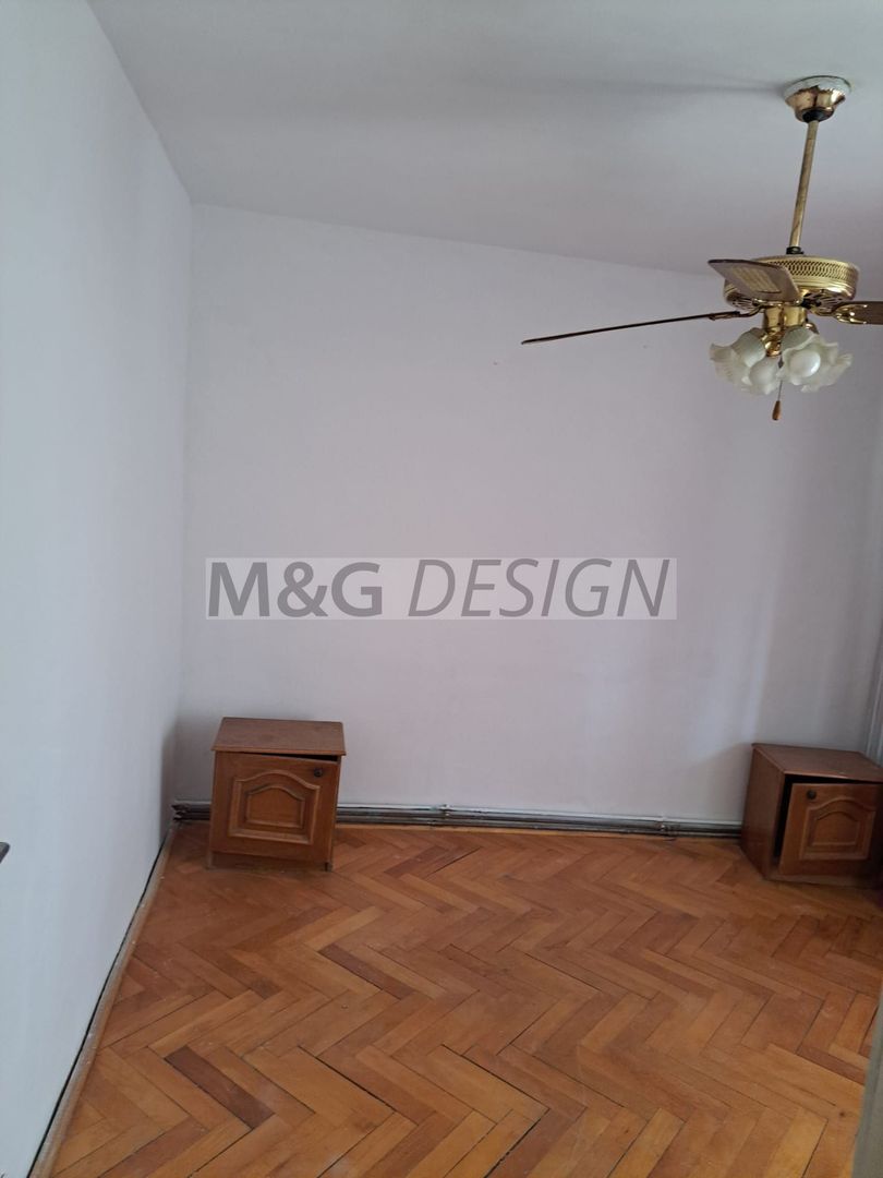 Ap 3 cam, zona Lipovei, etaj 1, centrala - Poză 2