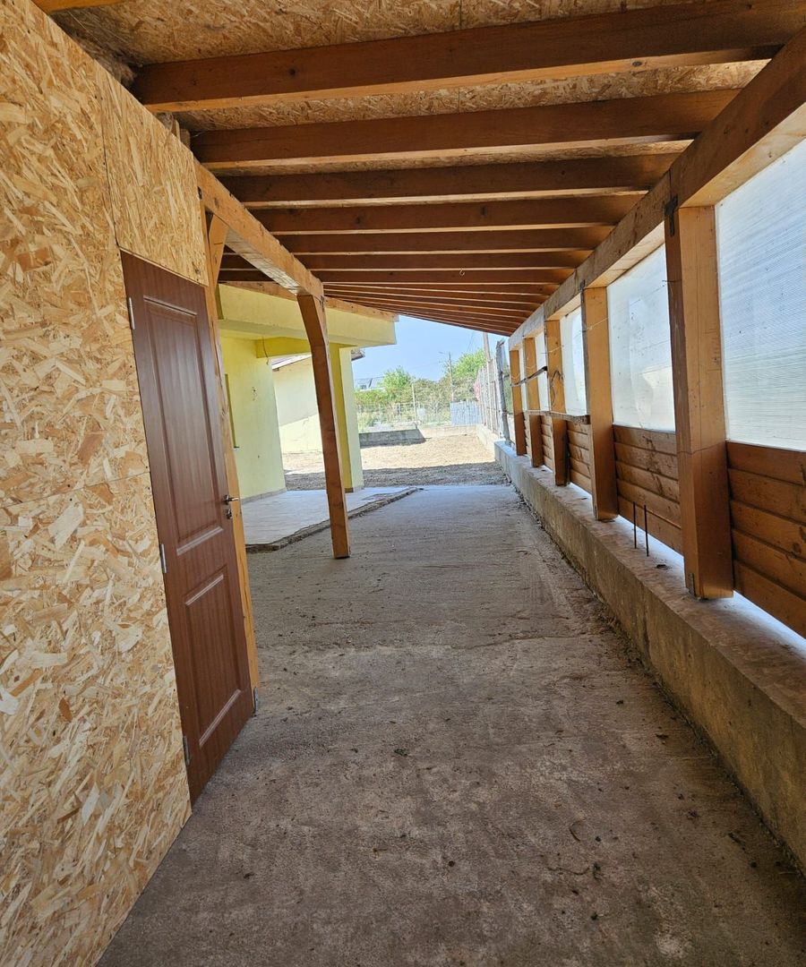 Vila,Parter+Etaj comuna Berceni 169000 eur - Poză 12