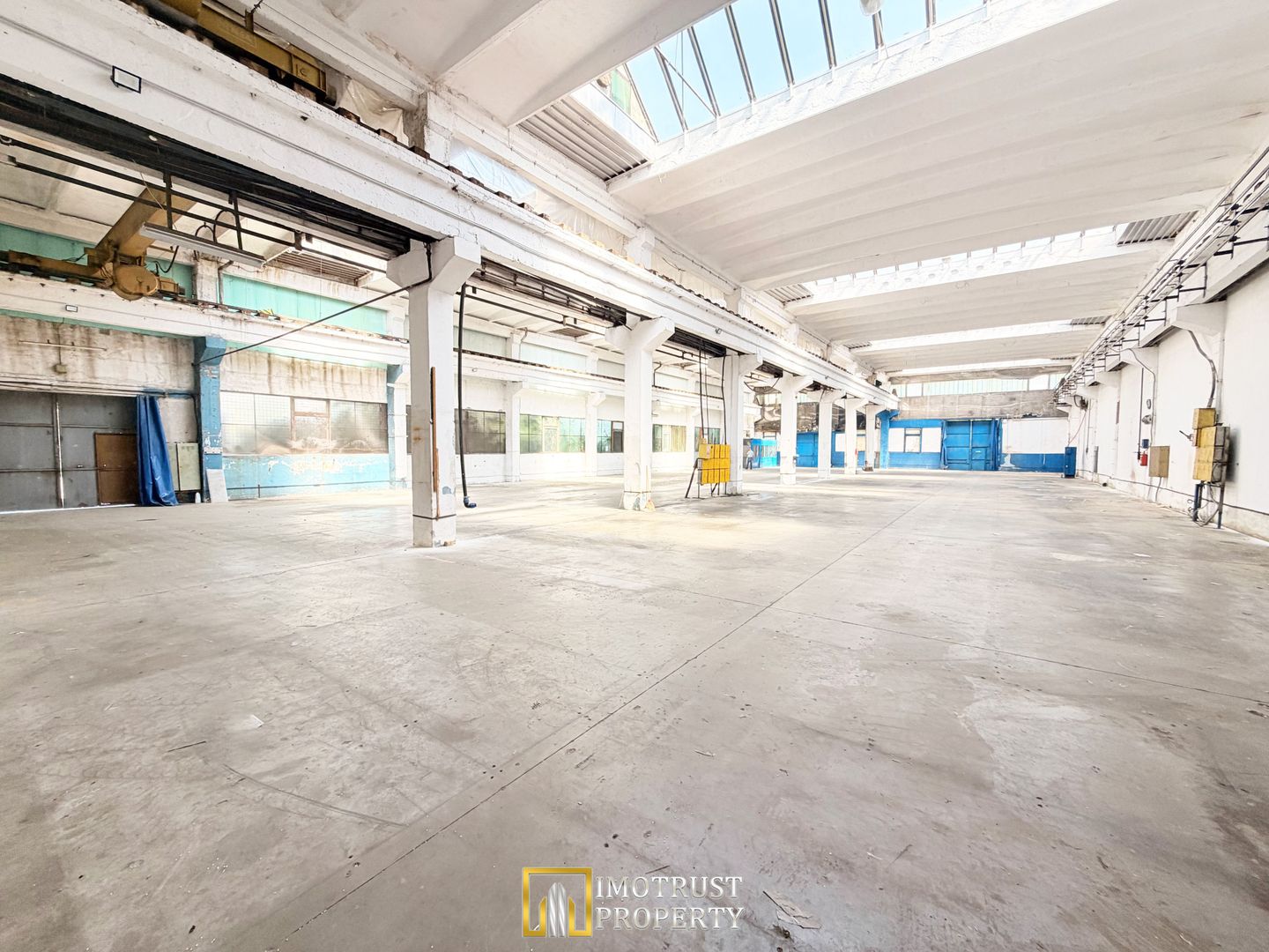 Hală industrială de închiriat în Arad – 1.200 mp, acces TIR - Poză 3