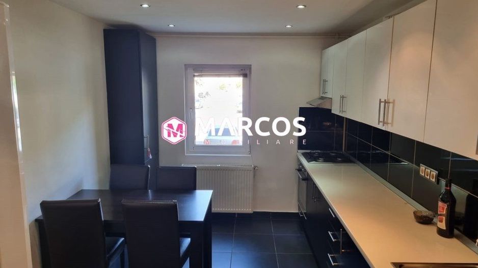 Apartament cu 3 camere de închiriat în zona Micro IV - Poză 6