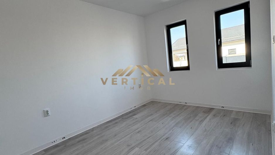 Casa 4 camere, parter,  Comuna Berceni - Poză 4
