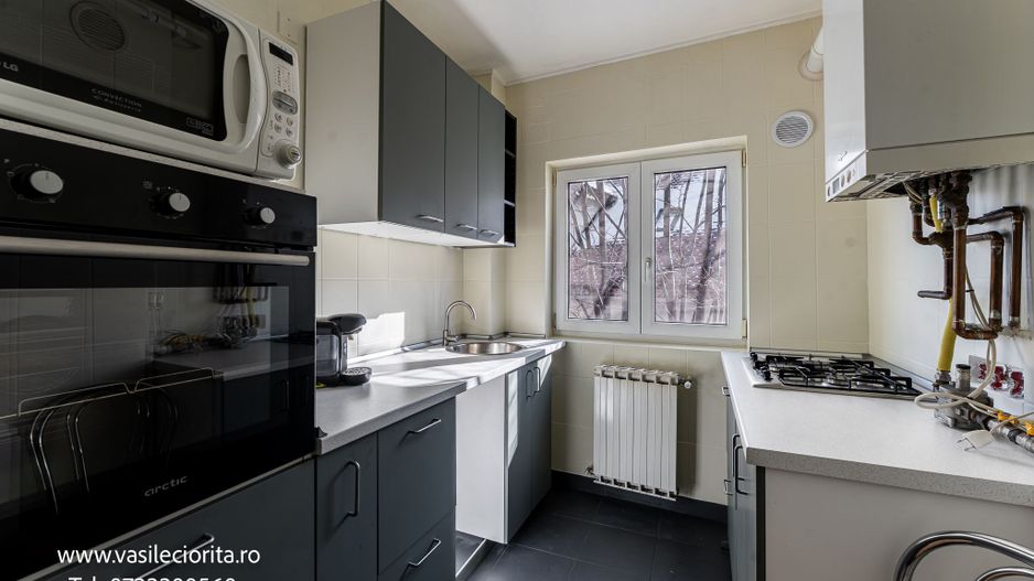 Apartament 3 camere str.Popa Nan,renovat 155000 eur - Poză 18