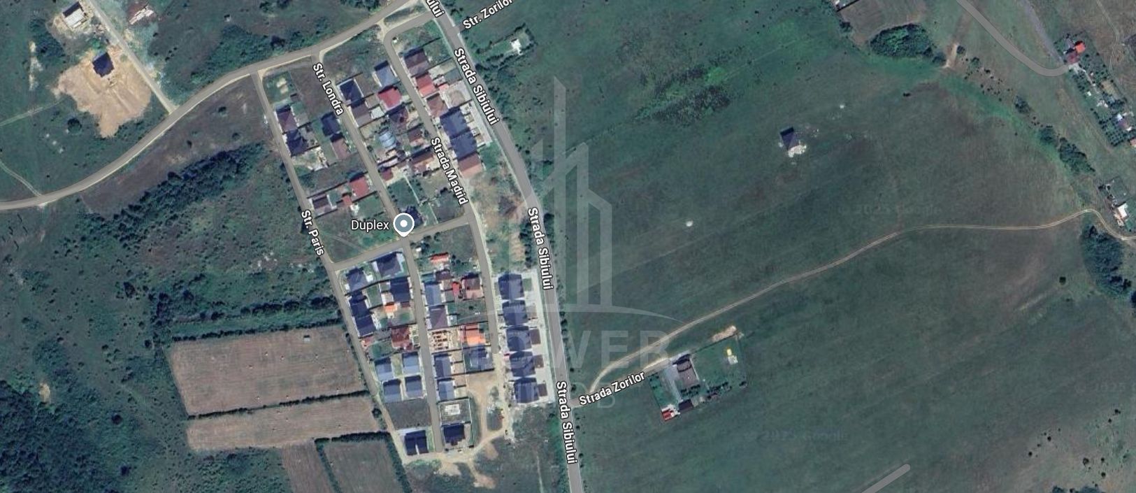Teren intravilan 1049 mp casa de apa Calea cisnadiei - Poză 2