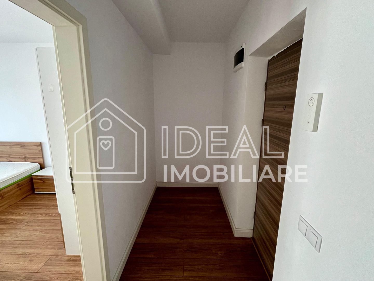 Apartament cu 3 camere si doua balcoane – Cartierul Arhitectilor - Poză 9