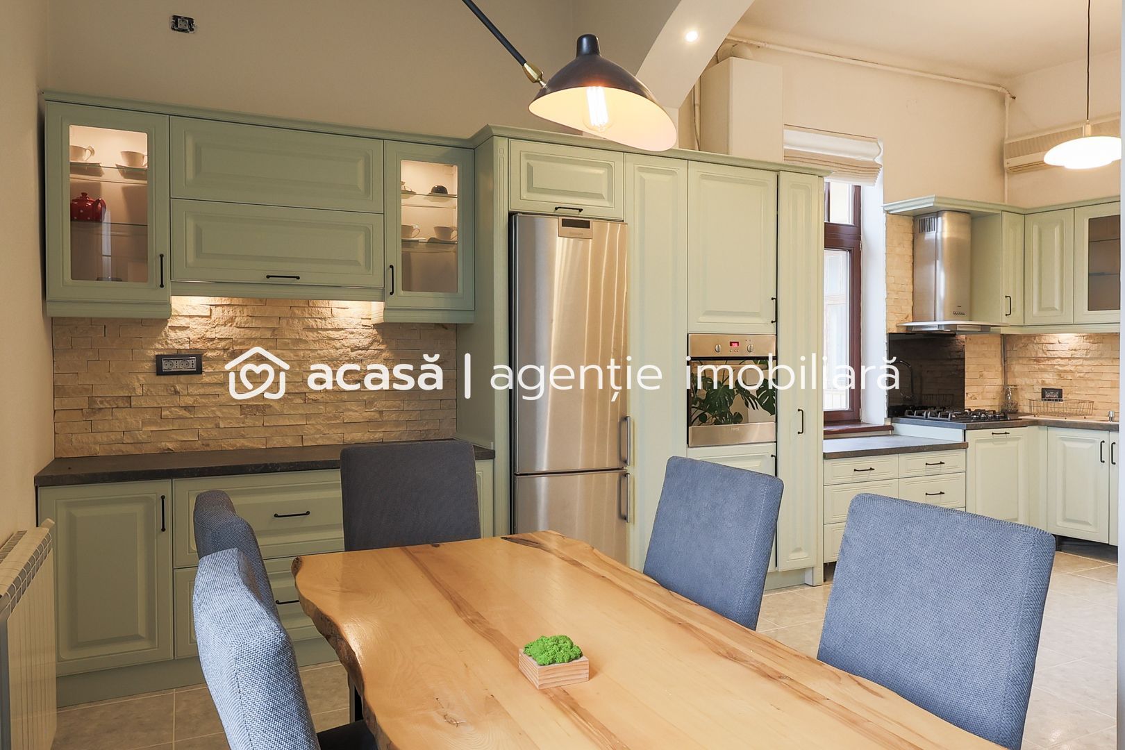 Apartament unic în Arad – Ultracentral, liniște, priveliște superbă - Poză 11