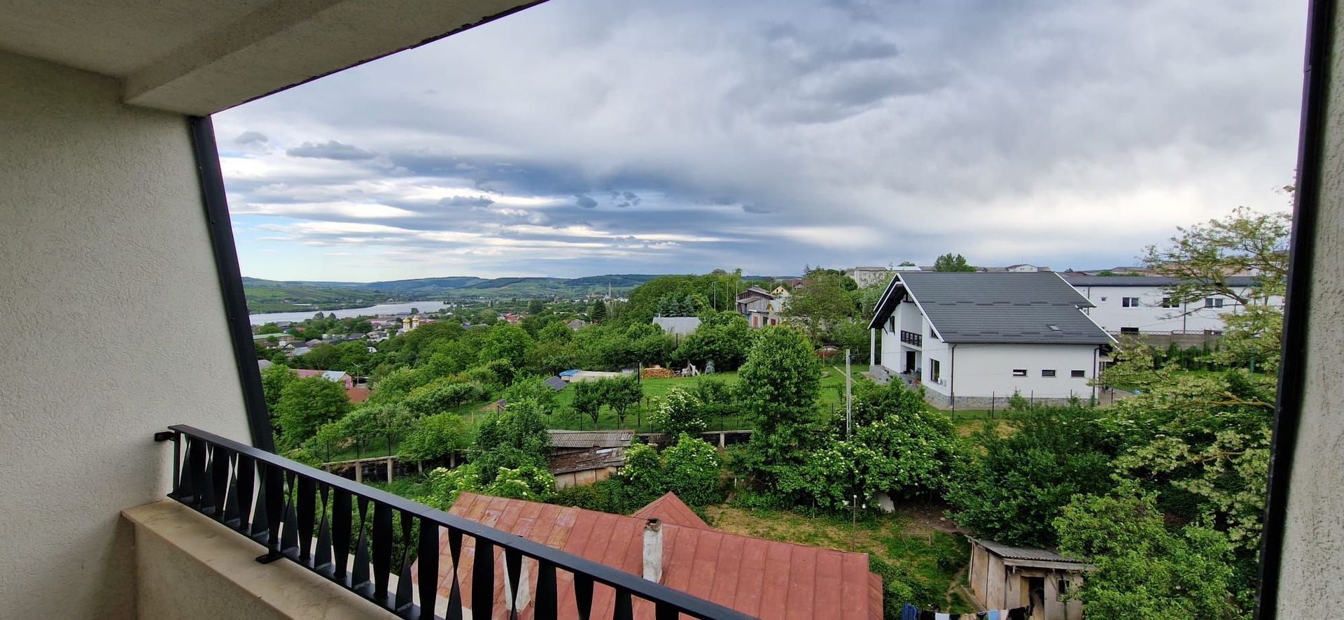 SE VINDE Apartament + Loc Parcare - Poză 14