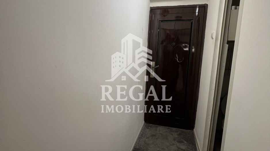 Garsonieră de vânzare – zona Micro 7, demisol - Poză 6
