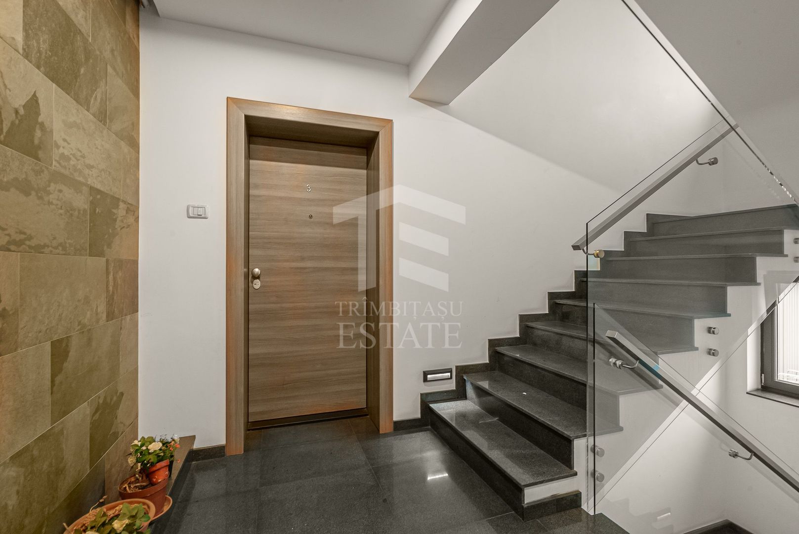 Apt 2 camere Berceni Turnu Magurele vis-a-vis Mega Image bloc 2019 - Poză 10