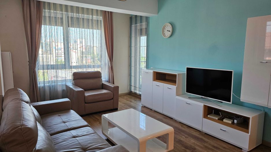 De vanzare apartament 3 camere Lujerului - Poză 1