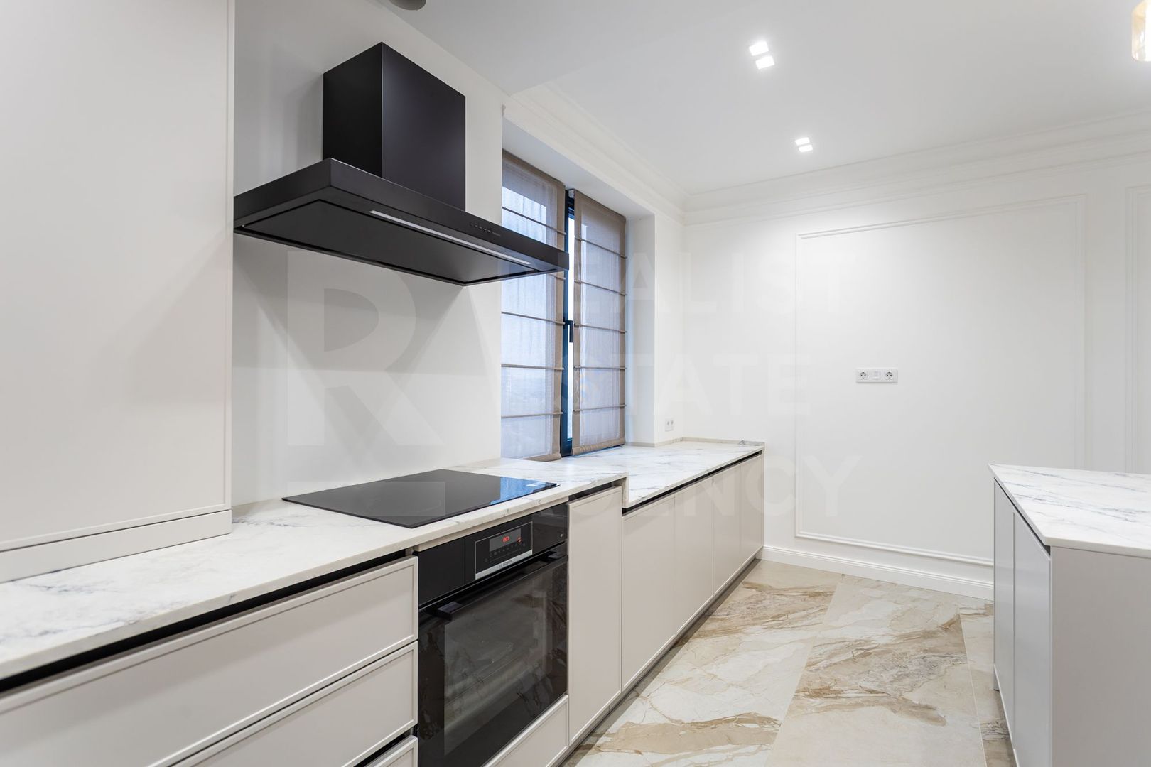 Chirie, apartament, 4 camere, stradela Teatrului, Buiucani - Poză 12